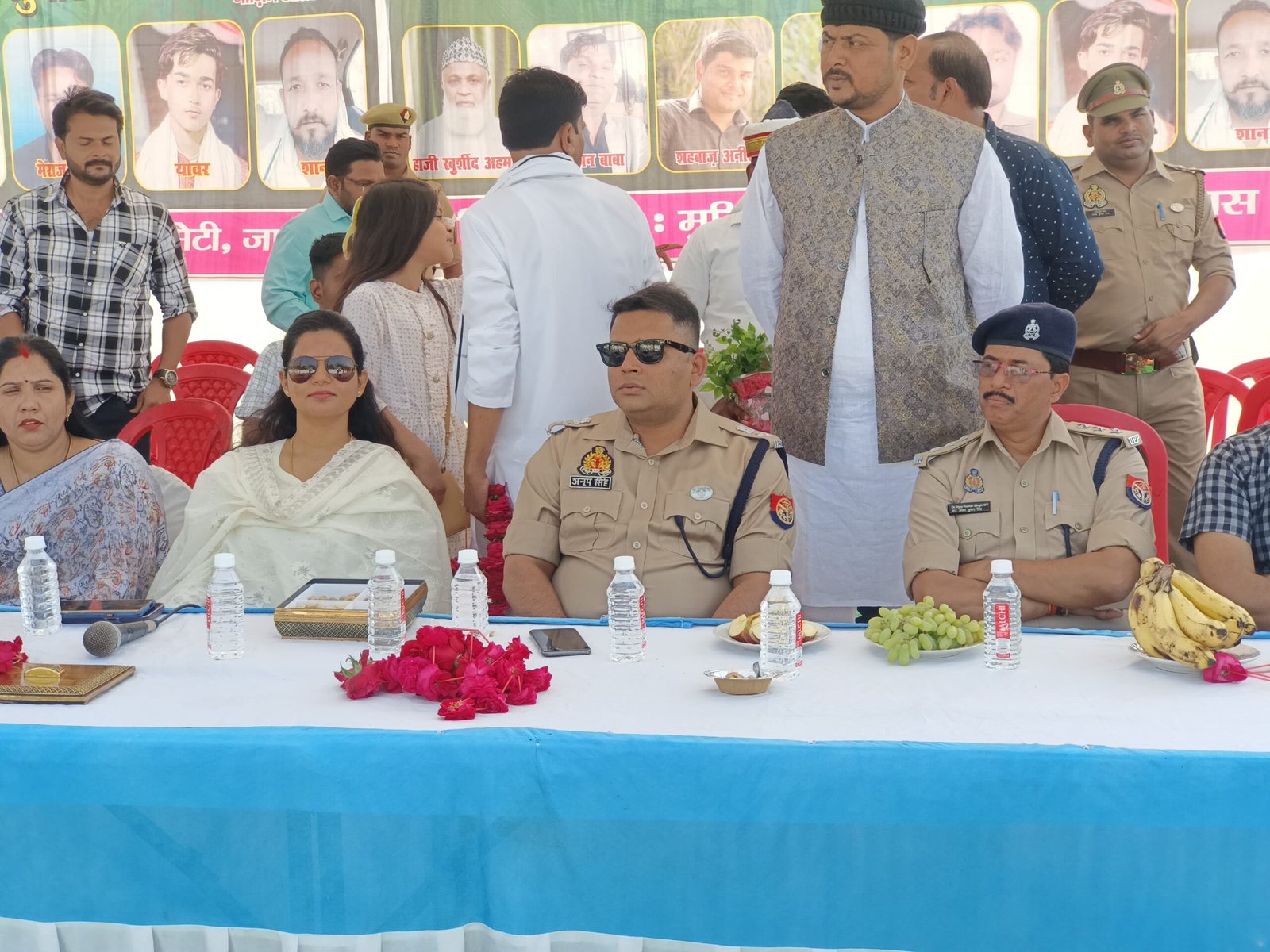 MP जिलाधिकारी व पुलिस अधीक्षक द्वारा जनपद में भ्रमणशील रहकर ईद की नमाज को सकुशल संपन्न कराया गया