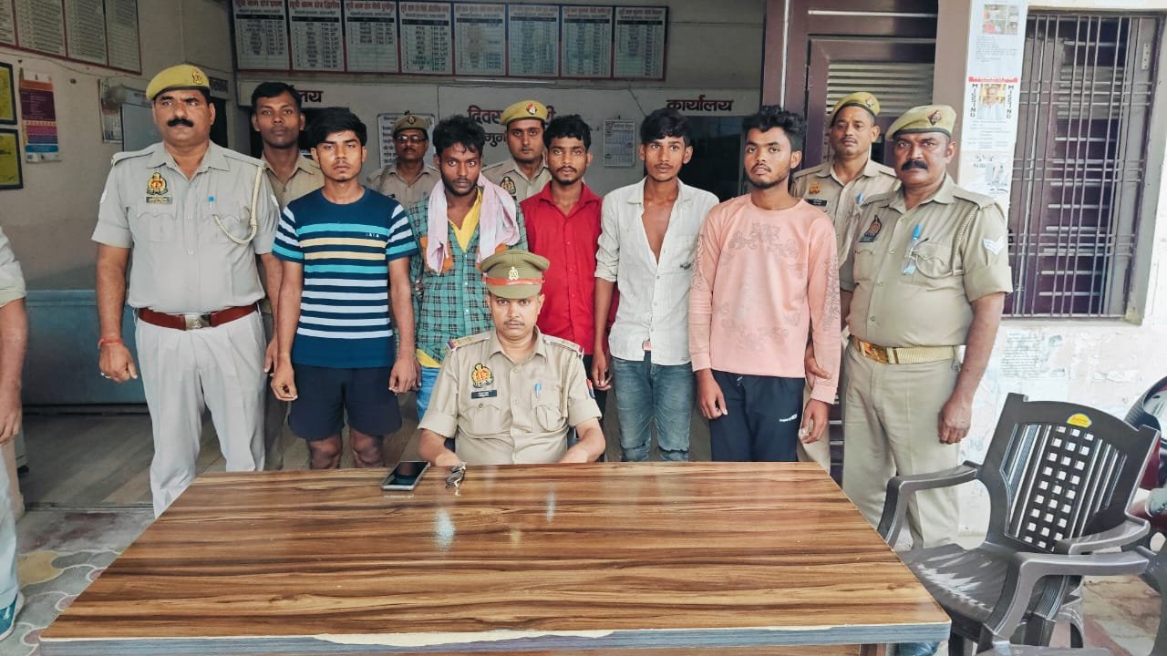 Chandauli:चंदौली पुलिस ने शातिर चोरों को किया गिरफ्तार